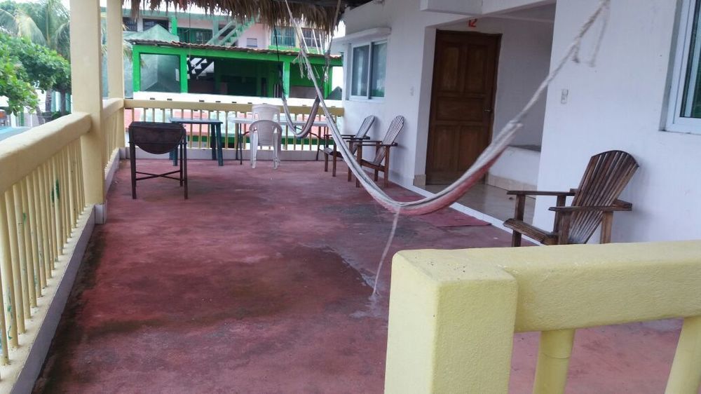 Tortugas Place Hotel Y Bungalos Monterrico Ngoại thất bức ảnh