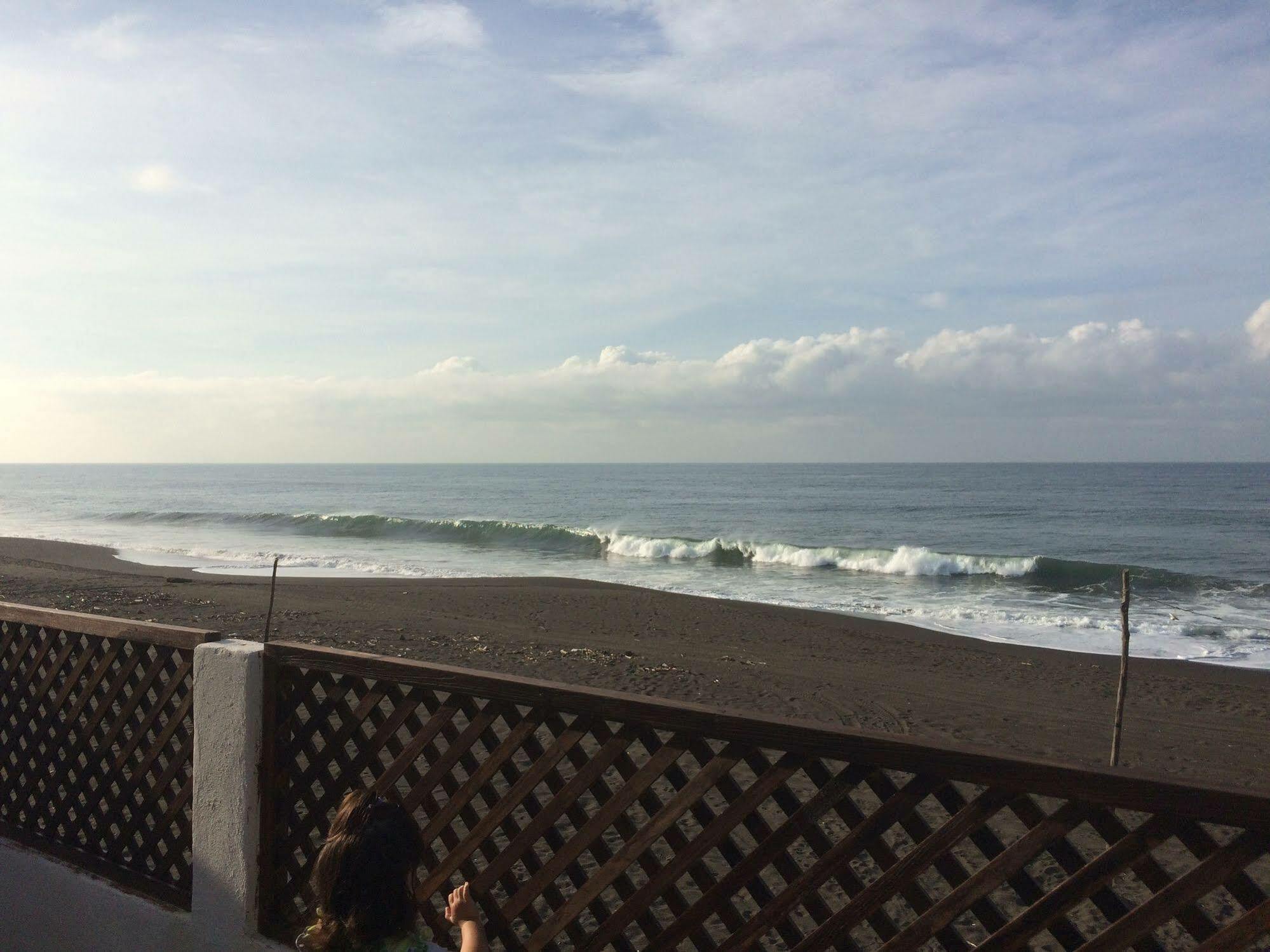 Tortugas Place Hotel Y Bungalos Monterrico Ngoại thất bức ảnh